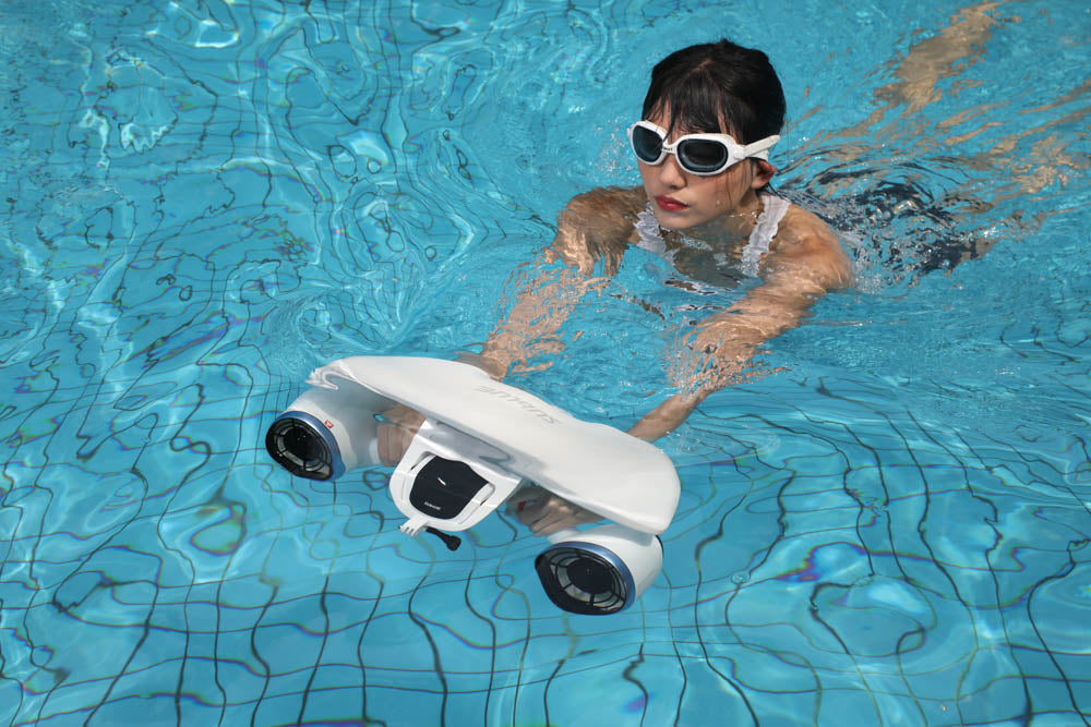 Mix Underwater Scooter 131 ft depth