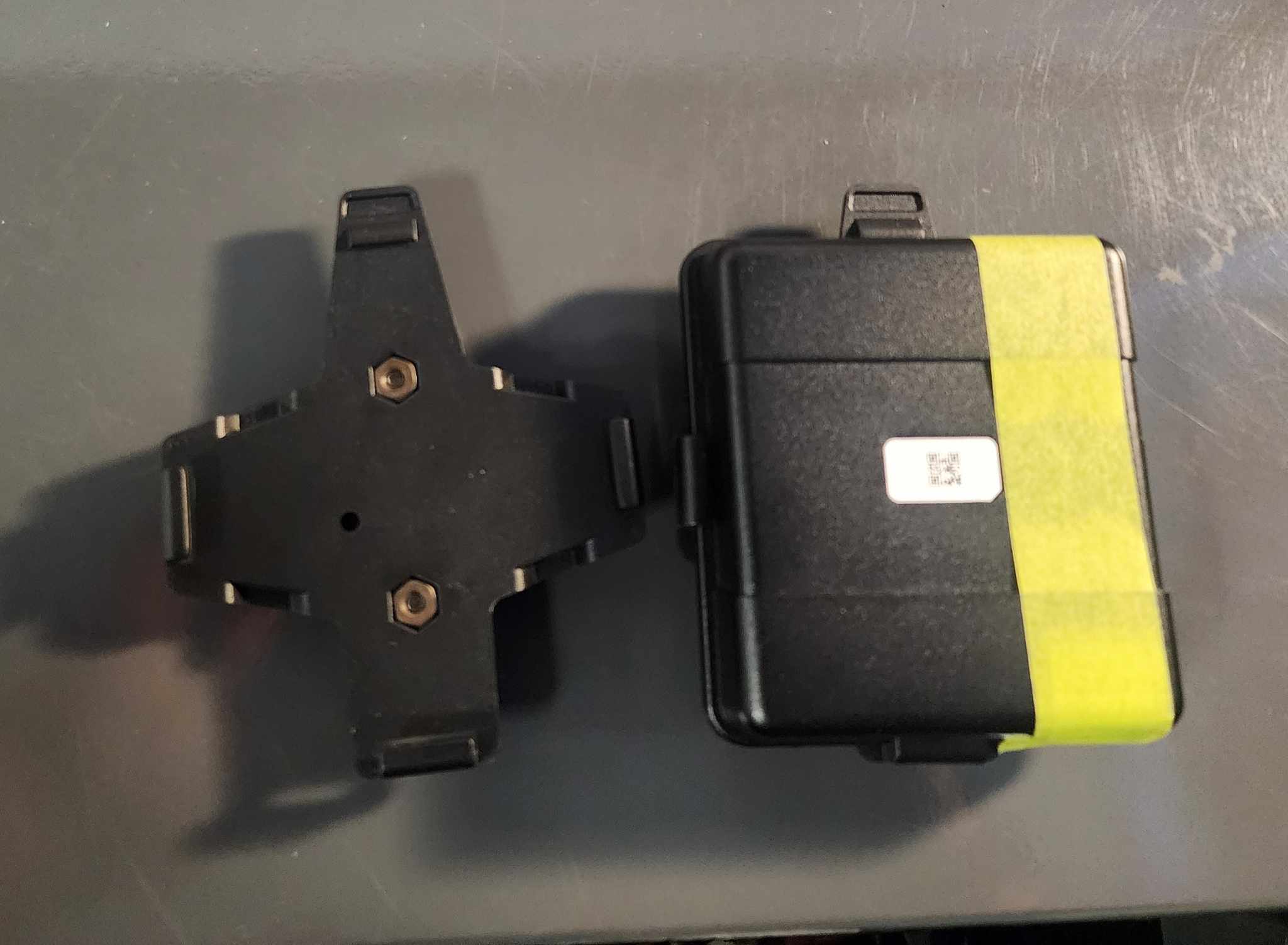 Battery Powered GPS Vehicle Tracker Auto Protection