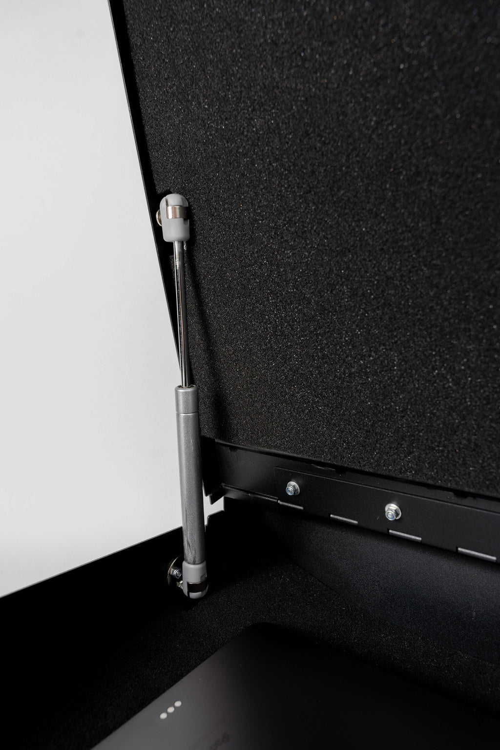 Portable Safe Opens w Fingerprint or Key